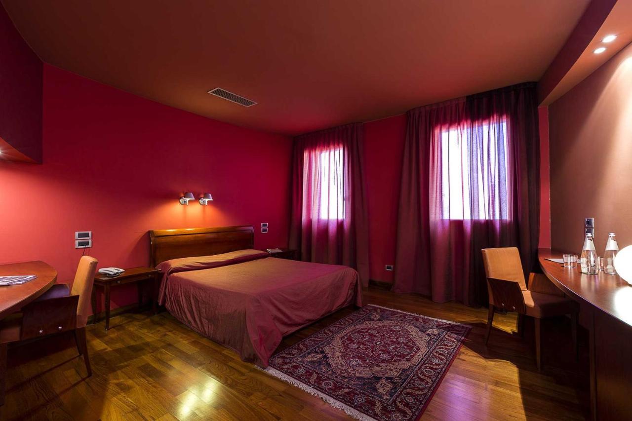 Hotel Due Platani Cornedo Vicentino Exterior photo